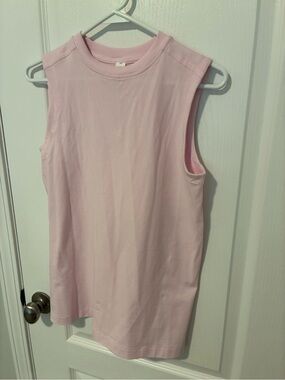 lululemon athletica Light Pink Sleeveless Crewneck Tank NWOT